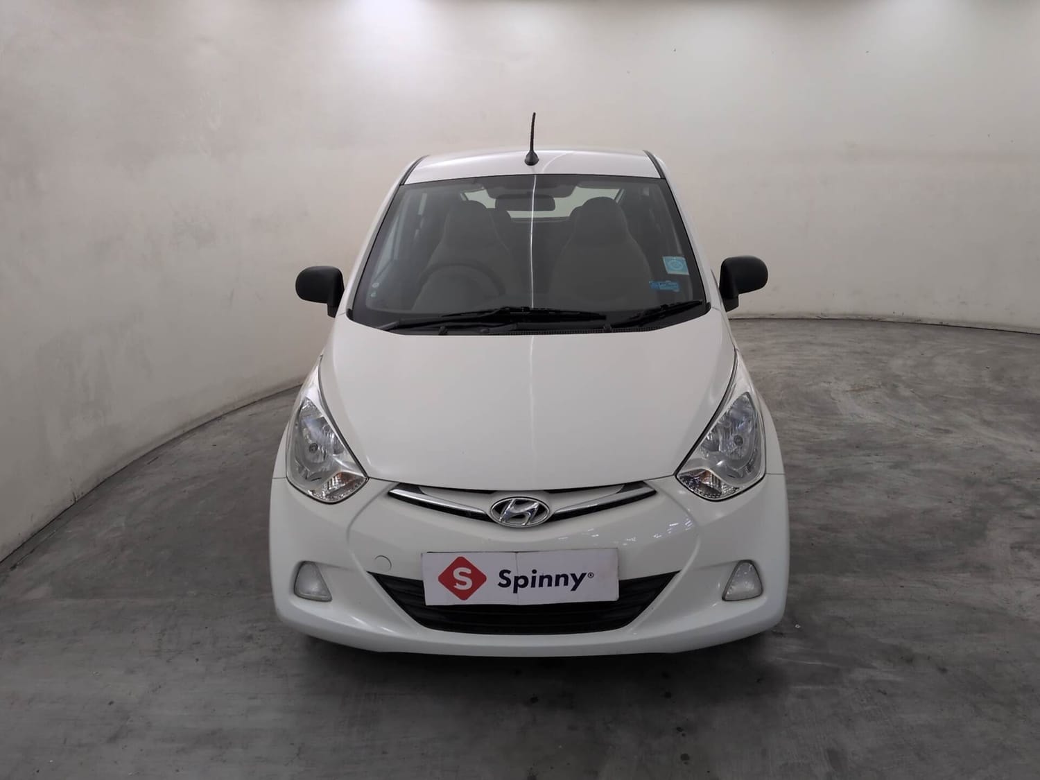 View 2018 Hyundai EON Era Plus Image 8 Used 2018 Hyundai EON Era Plus Image 8