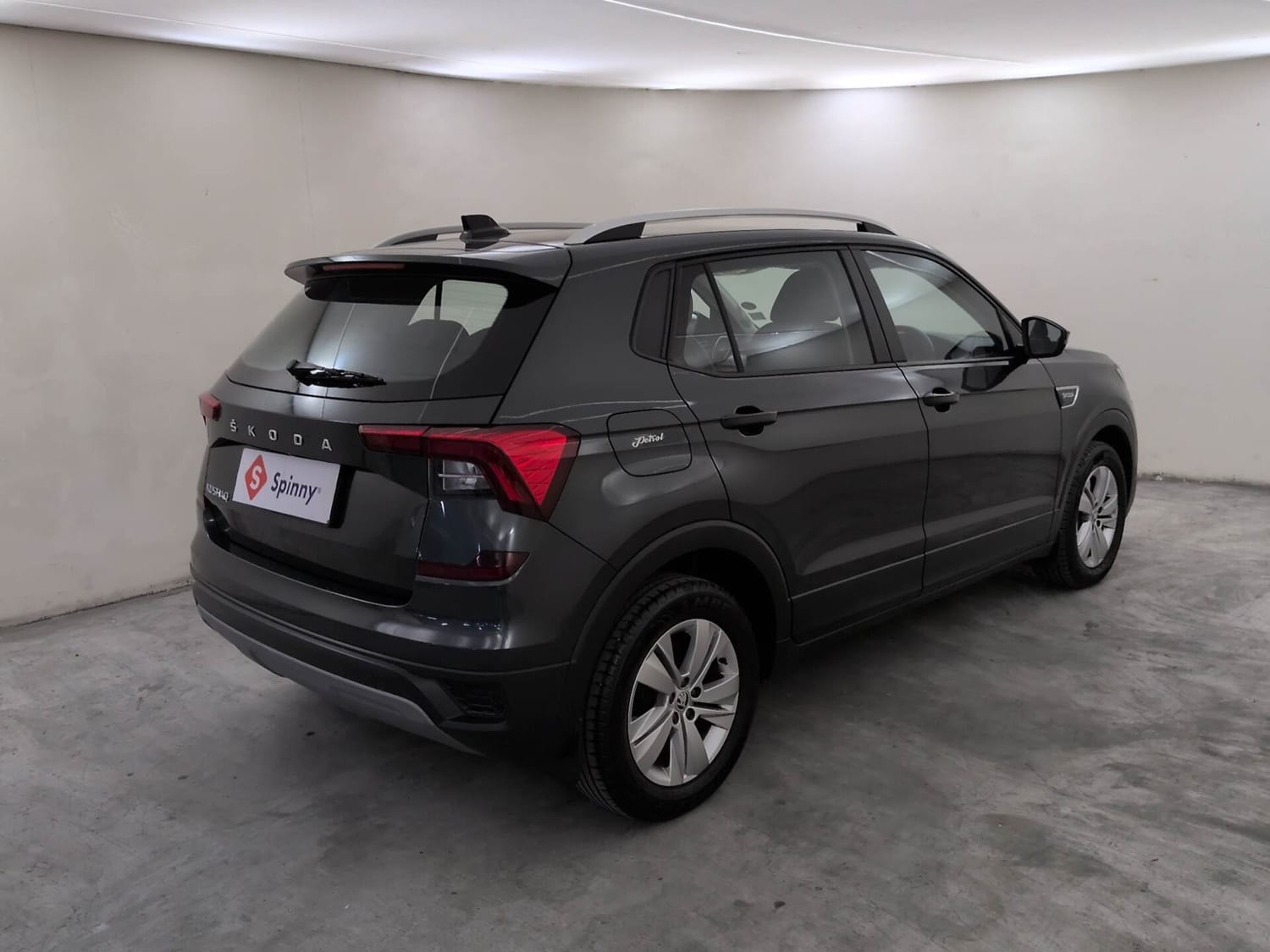 View 2023 Skoda Kushaq Ambition 1.0 TSI MT Image 5 Used 2023 Skoda Kushaq Ambition 1.0 TSI MT Image 5