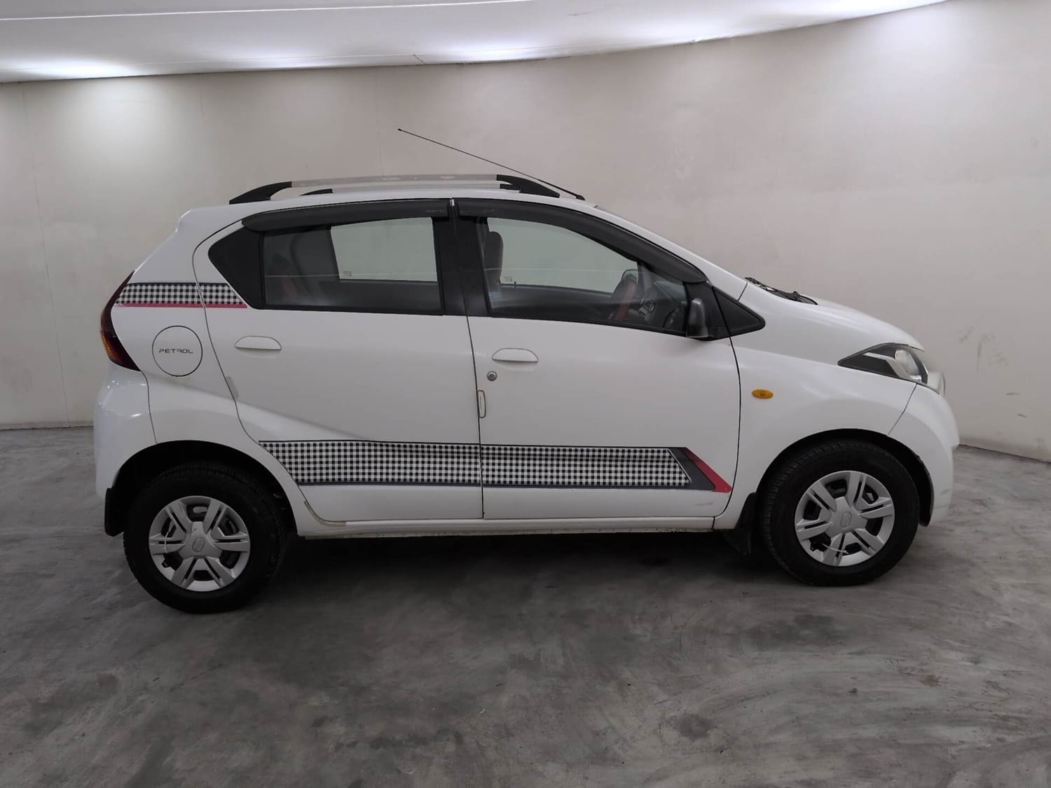 View 2019 Datsun Redi GO T (O) 1.0L AMT BS IV Image 6 Used 2019 Datsun Redi GO T (O) 1.0L AMT BS IV Image 6