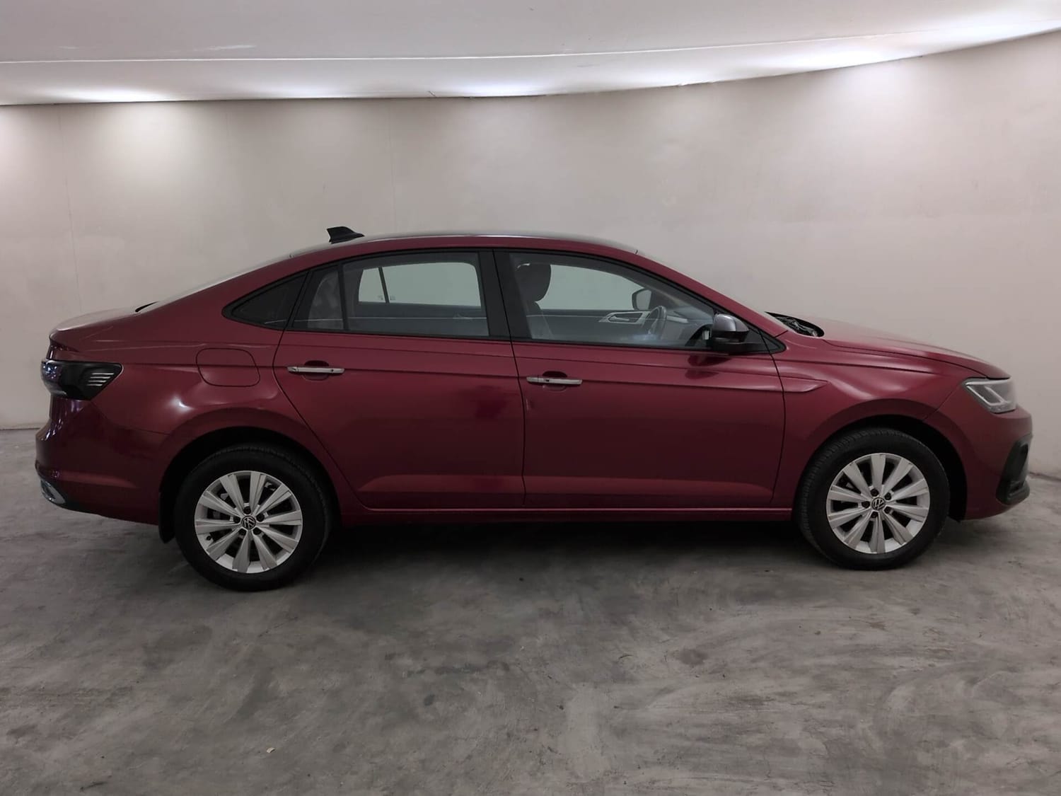 View 2023 Volkswagen Virtus Highline 1.0 TSI MT Image 6 Used 2023 Volkswagen Virtus Highline 1.0 TSI MT Image 6