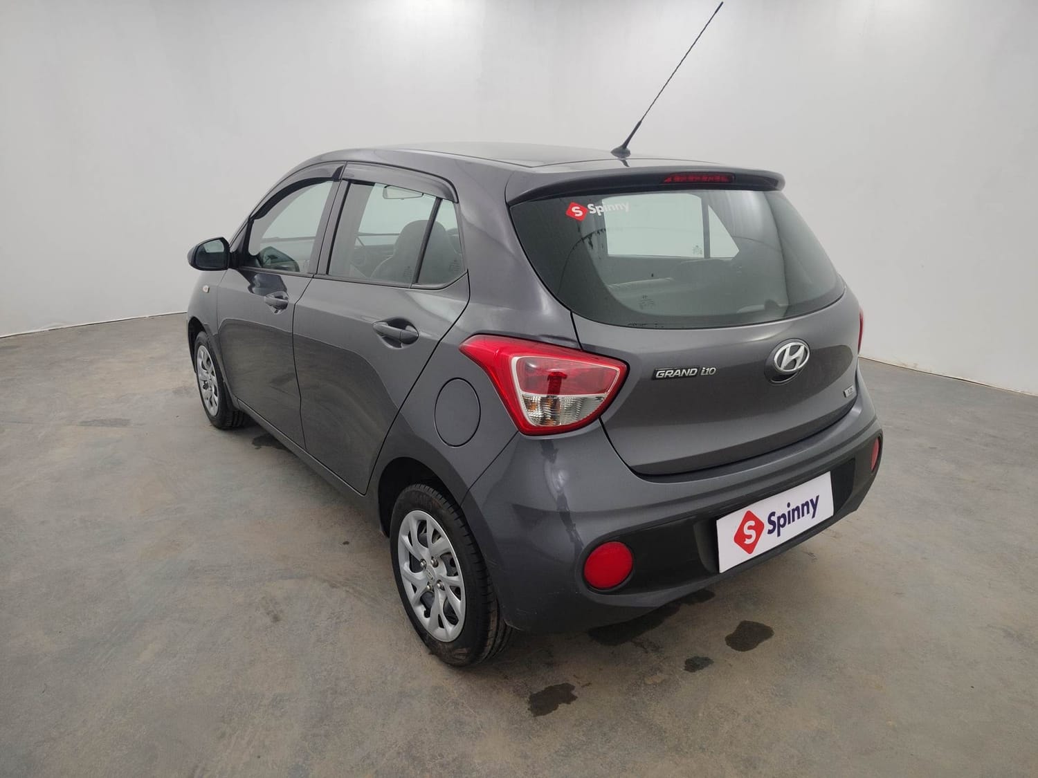 View 2017 Hyundai Grand i10 Magna 1.2 Kappa VTVT Image 3 Used 2017 Hyundai Grand i10 Magna 1.2 Kappa VTVT Image 3