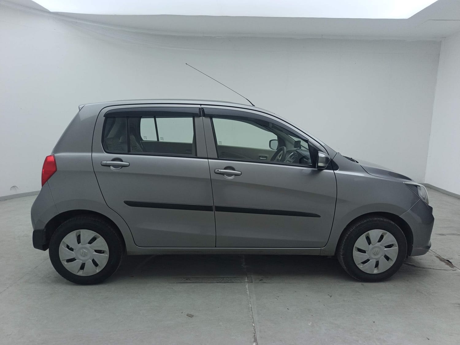 View 2017 Maruti Suzuki Celerio ZXI AMT Image 6 Used 2017 Maruti Suzuki Celerio ZXI AMT Image 6