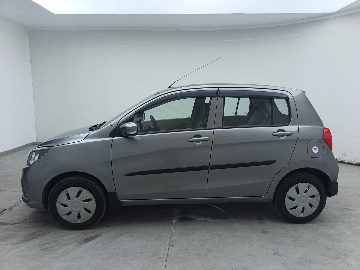View 2017 Maruti Suzuki Celerio ZXI AMT Image 2 Used 2017 Maruti Suzuki Celerio ZXI AMT Image 2