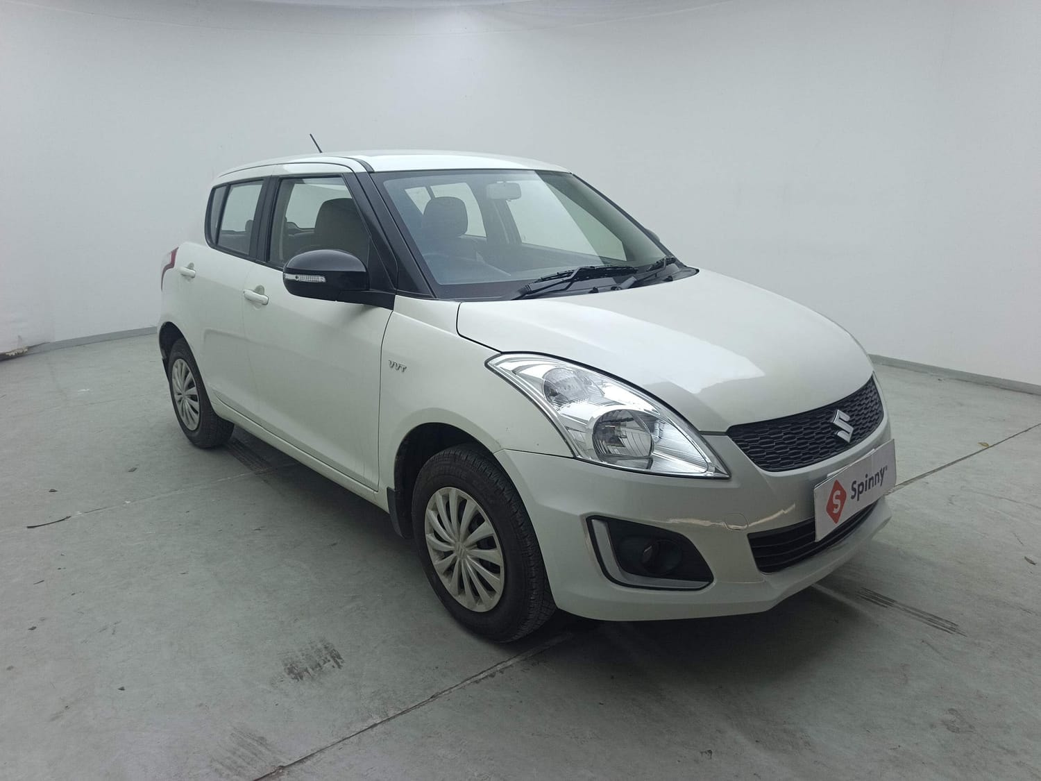 View 2016 Maruti Suzuki Swift VXI Image 7 Used 2016 Maruti Suzuki Swift VXI Image 7