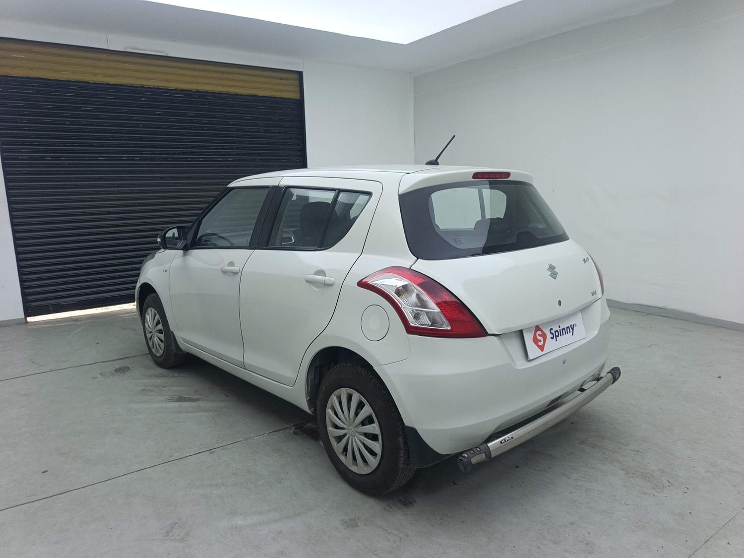 View 2016 Maruti Suzuki Swift VXI Image 3 Used 2016 Maruti Suzuki Swift VXI Image 3