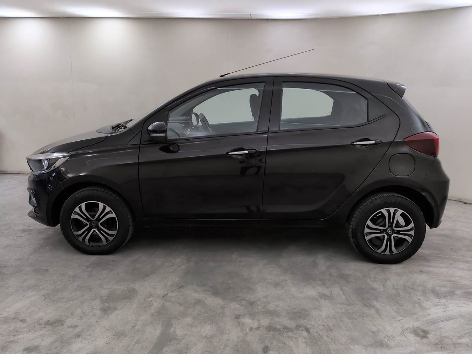 Used 2022 Tata Tiago Used 2022 Tata Tiago