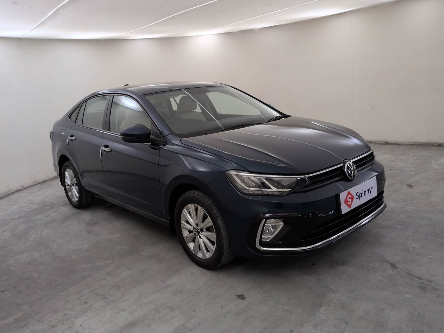 View 2023 Volkswagen Virtus Highline 1.0 TSI MT Image 7 Used 2023 Volkswagen Virtus Highline 1.0 TSI MT Image 7