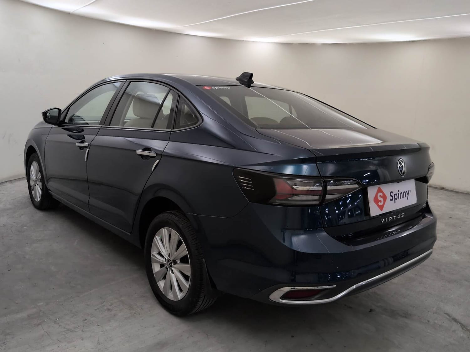 View 2023 Volkswagen Virtus Highline 1.0 TSI MT Image 3 Used 2023 Volkswagen Virtus Highline 1.0 TSI MT Image 3
