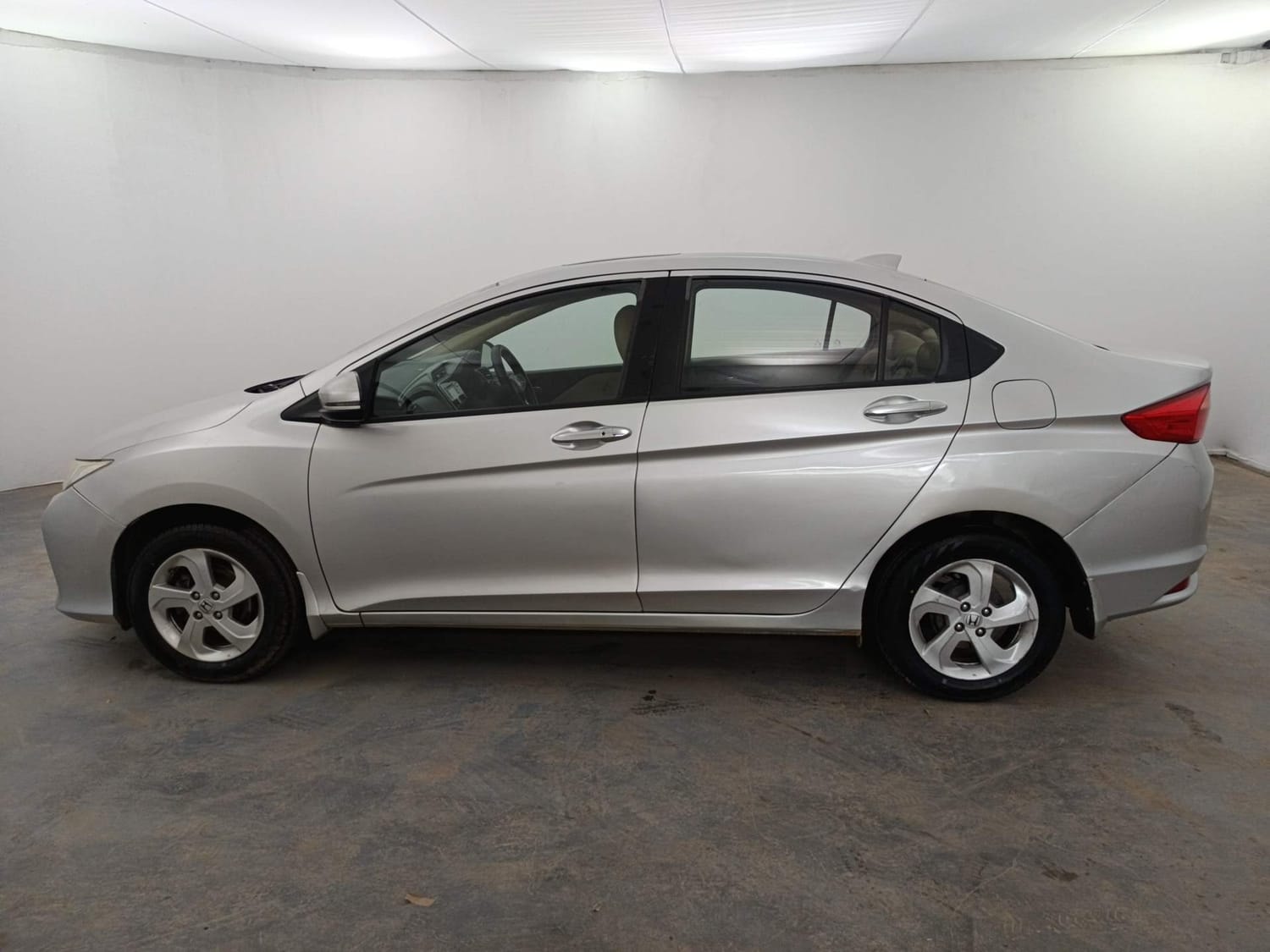 View 2015 Honda City VX MT Petrol BS IV Image 2 Used 2015 Honda City VX MT Petrol BS IV Image 2