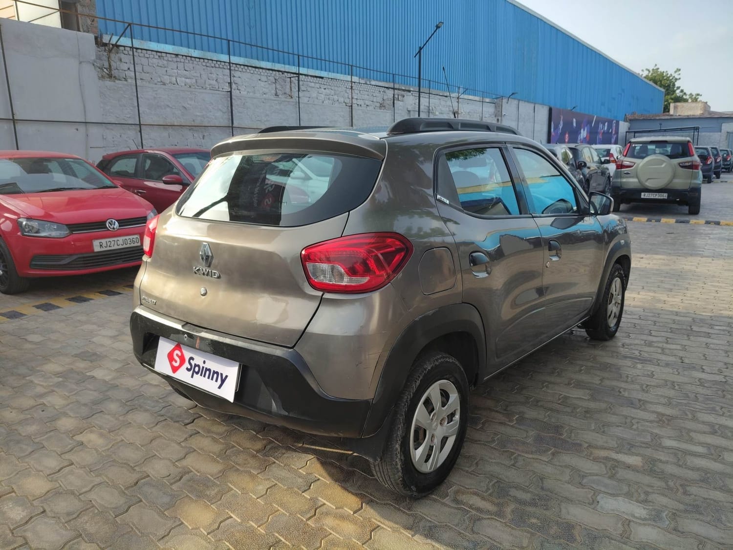 View 2017 Renault Kwid RXT 1.0 BS IV Image 5 Used 2017 Renault Kwid RXT 1.0 BS IV Image 5