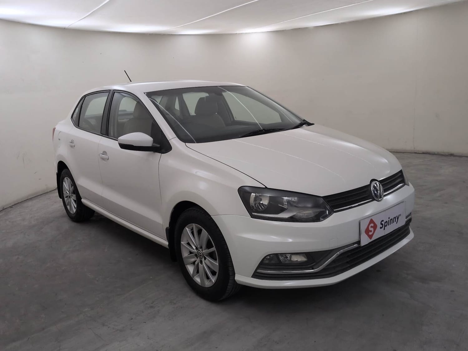 View 2016 Volkswagen Ameo 1.2L MPI Petrol Highline Image 7 Used 2016 Volkswagen Ameo 1.2L MPI Petrol Highline Image 7