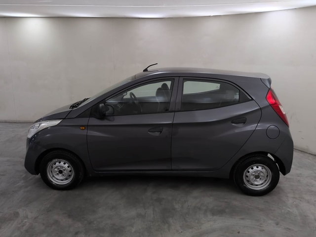View Hyundai EON Image 2 Used Hyundai EON Image 2