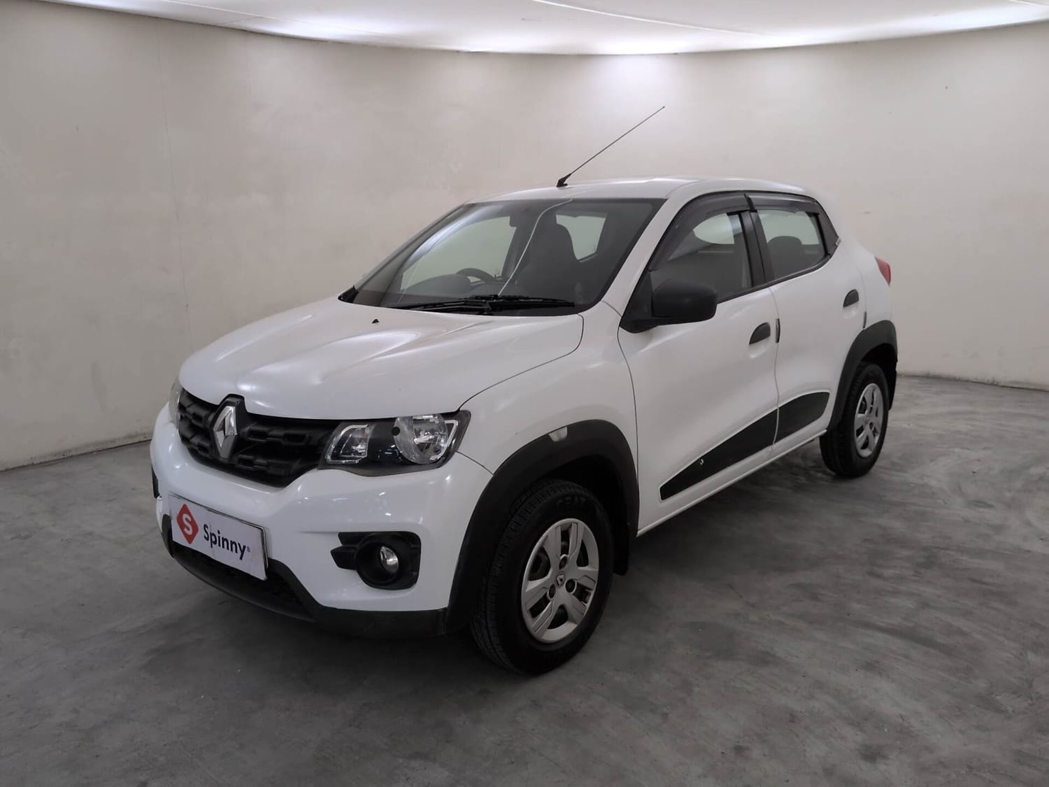 View 2017 Renault Kwid RXT 1.0 BS IV Image 1 Used 2017 Renault Kwid RXT 1.0 BS IV Image 1