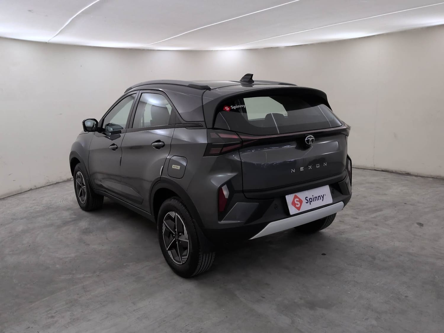View 2024 Tata Nexon 1.2 Revotron Creative Plus AMT Image 3 Used 2024 Tata Nexon 1.2 Revotron Creative Plus AMT Image 3