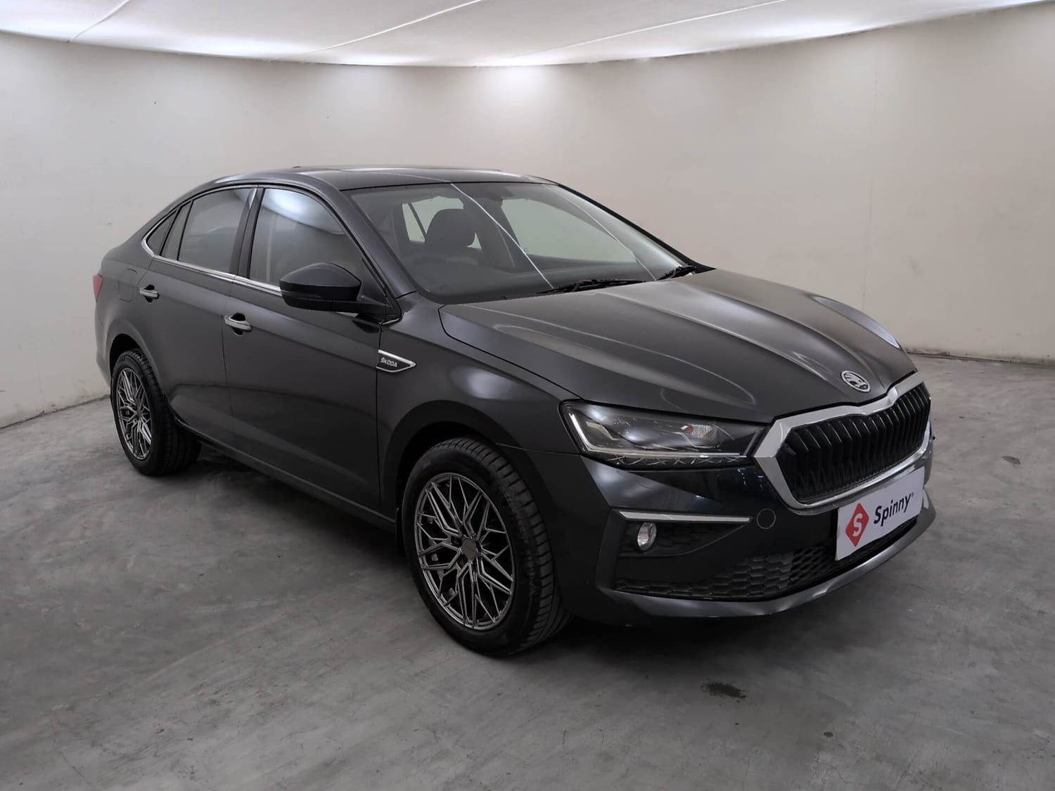 View 2022 Skoda Slavia Style 1.0 TSI AT Image 7 Used 2022 Skoda Slavia Style 1.0 TSI AT Image 7
