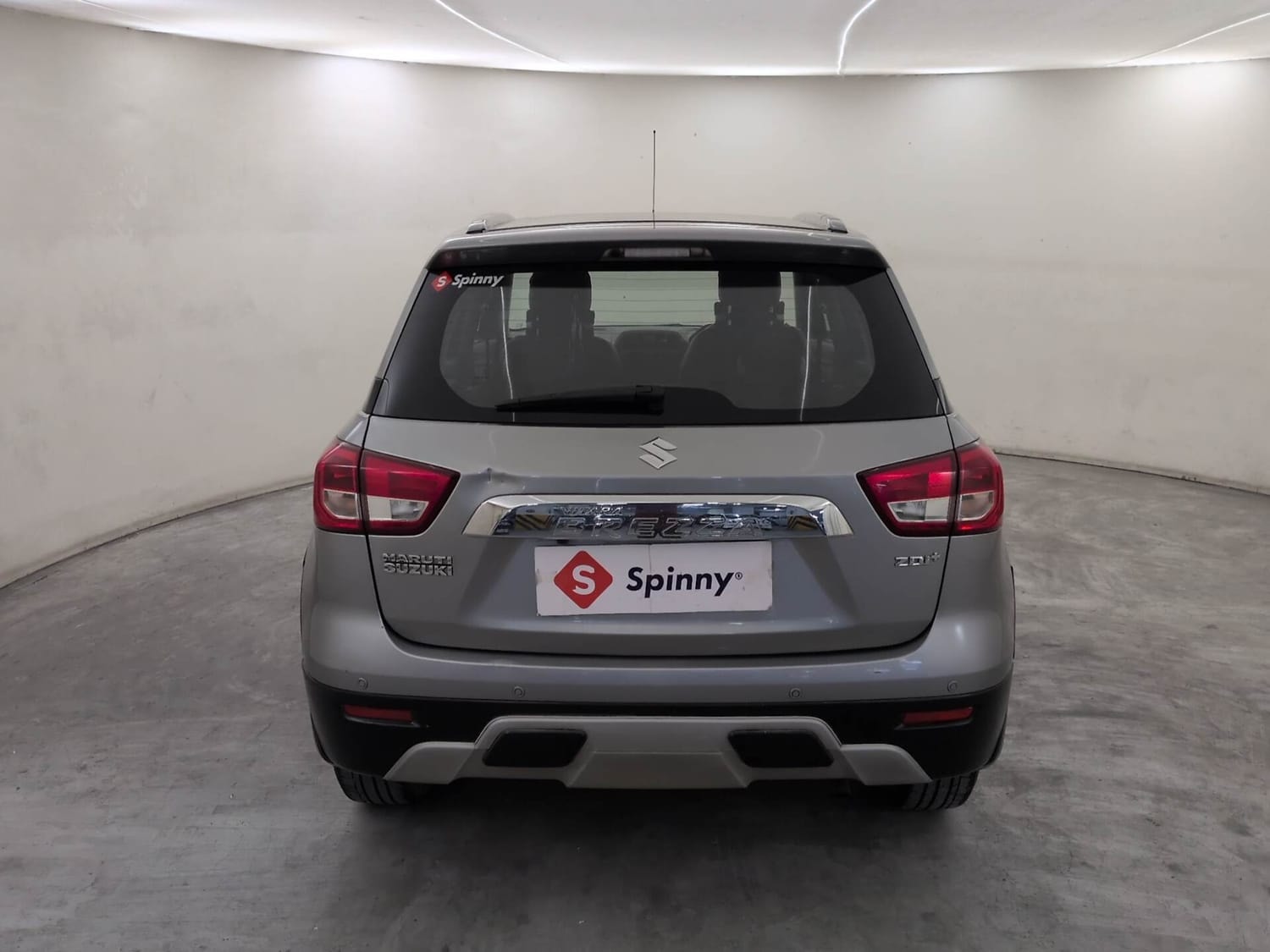 View 2017 Maruti Suzuki Vitara Brezza ZDi Plus Image 4 Used 2017 Maruti Suzuki Vitara Brezza ZDi Plus Image 4