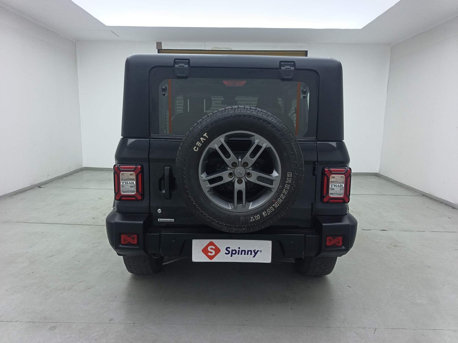 View 2022 Mahindra Thar LX Automatic 4 Seater Hard Top Diesel Image 4 Used 2022 Mahindra Thar LX Automatic 4 Seater Hard Top Diesel Image 4