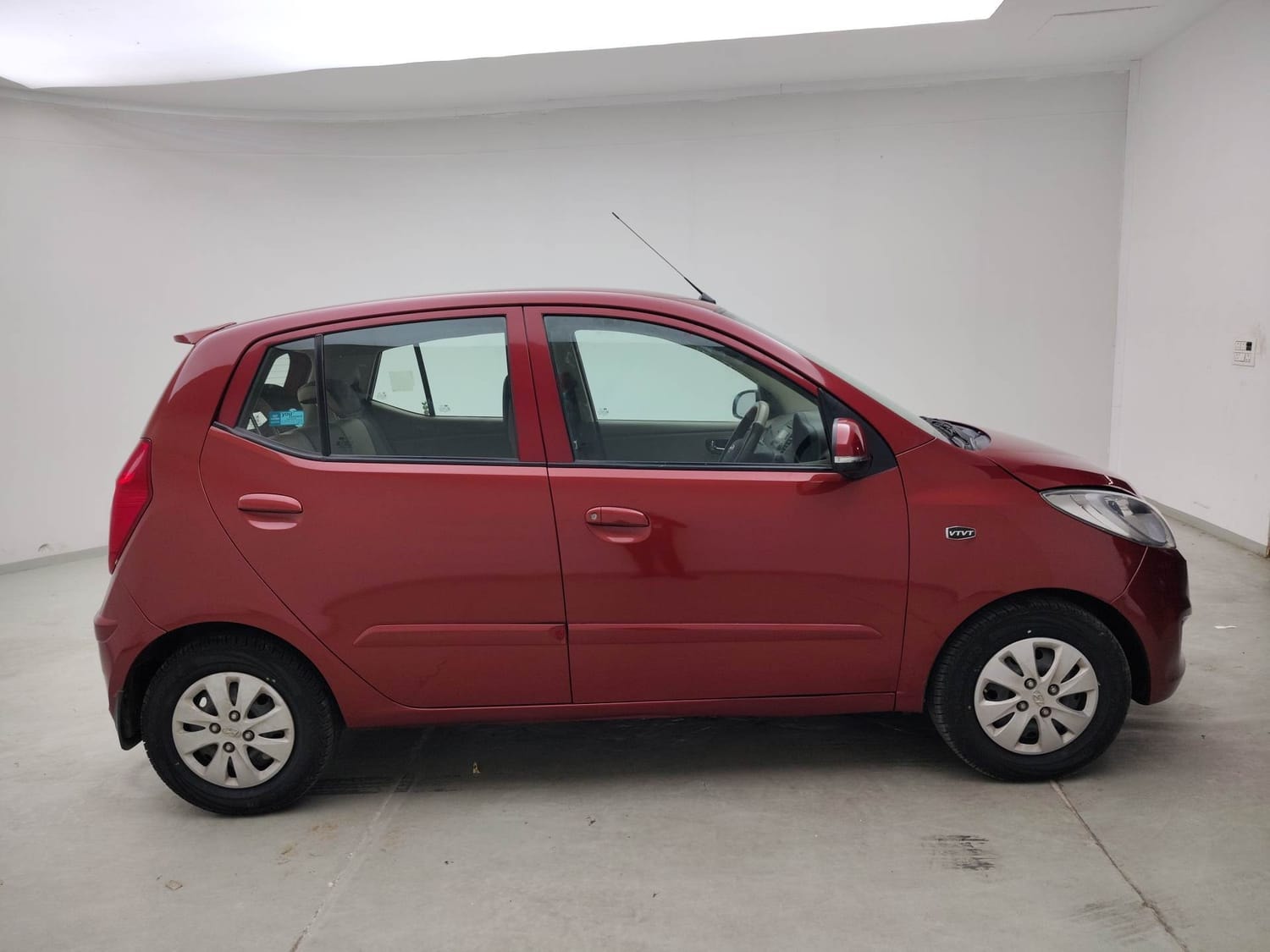 View 2013 Hyundai i10 1.2 Sportz MT Image 6 Used 2013 Hyundai i10 1.2 Sportz MT Image 6