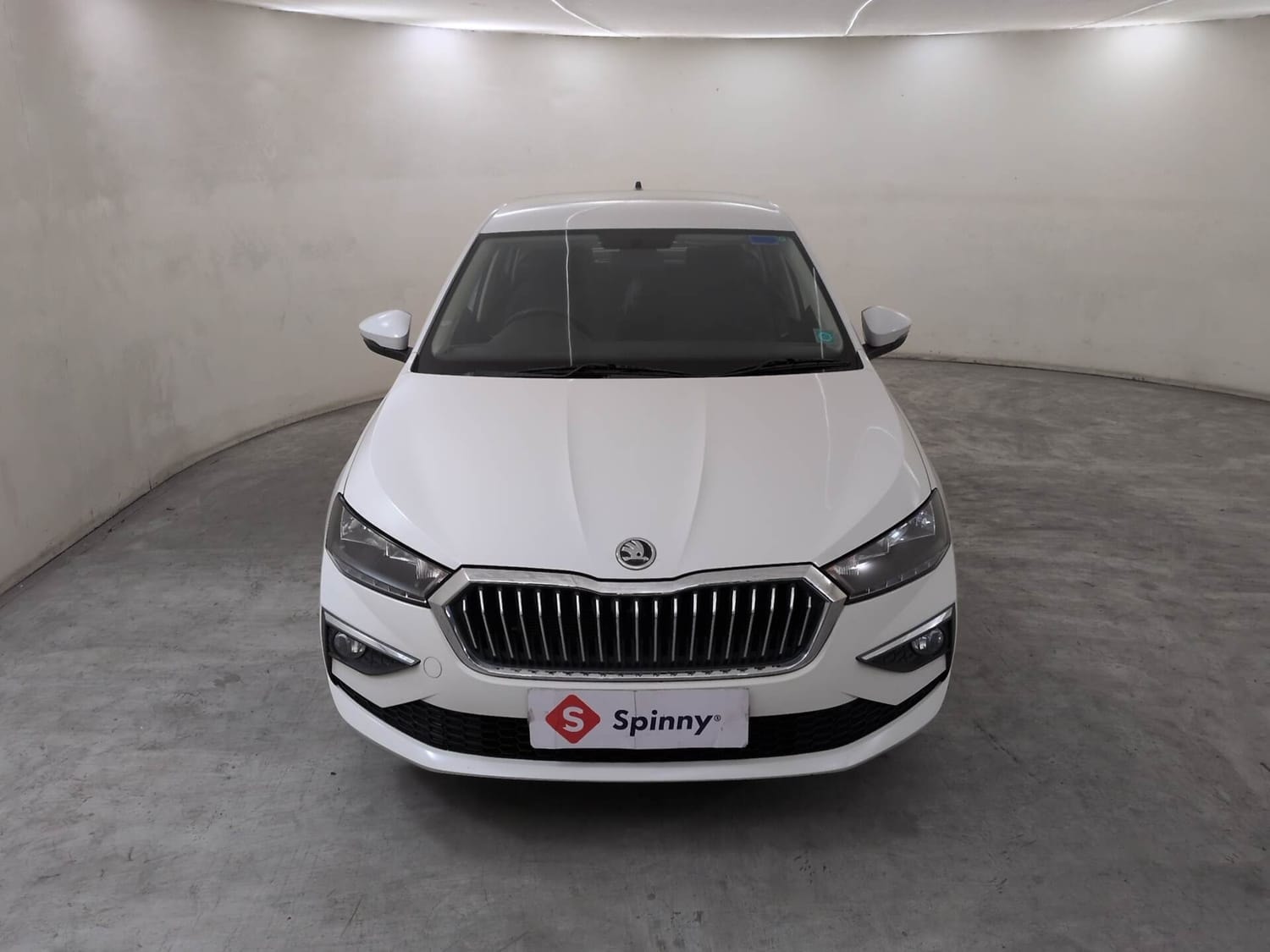 View 2023 Skoda Slavia Ambition 1.0 TSI MT Image 8 Used 2023 Skoda Slavia Ambition 1.0 TSI MT Image 8