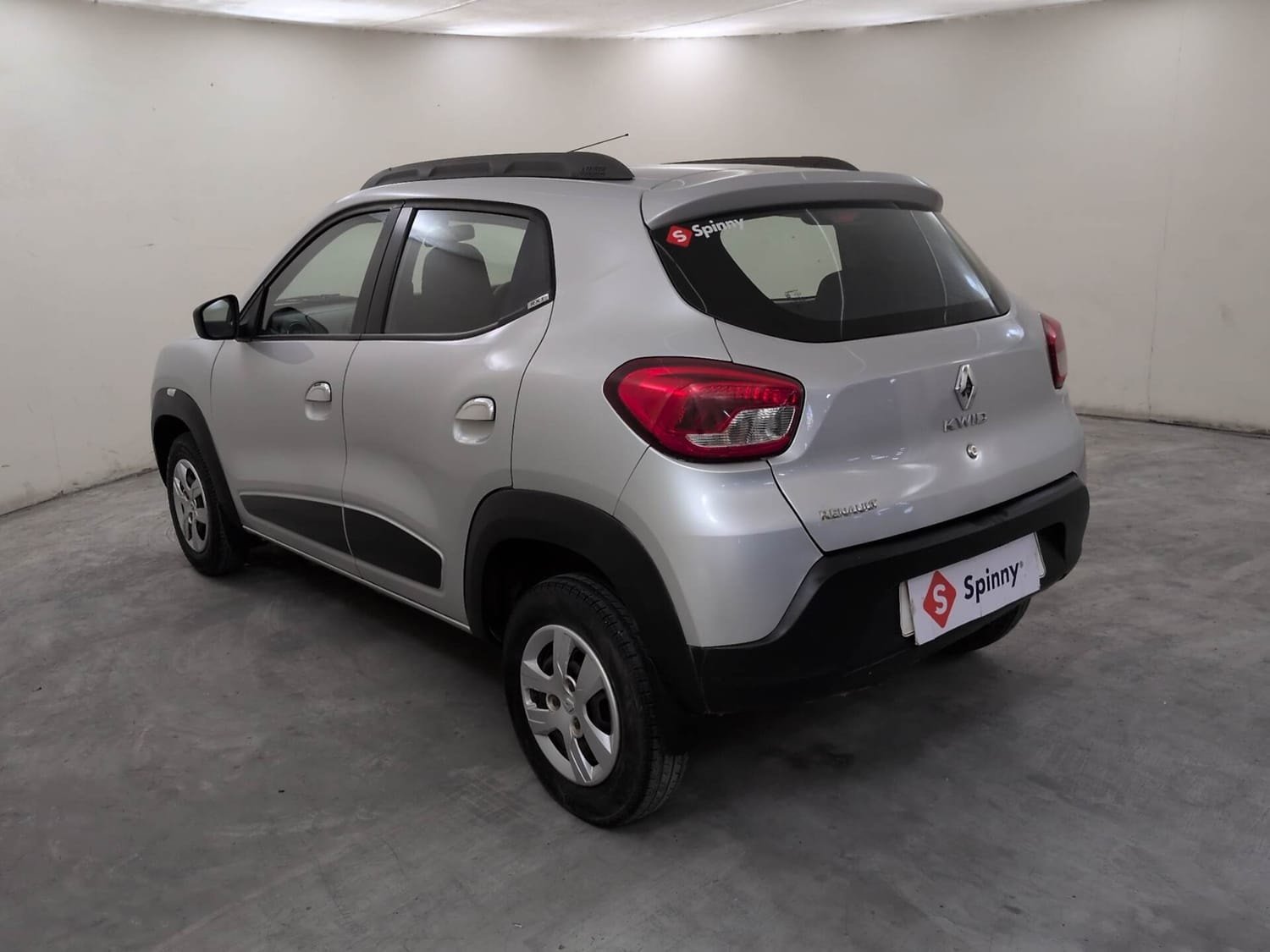 View 2017 Renault Kwid RXT 1.0 BS IV Image 3 Used 2017 Renault Kwid RXT 1.0 BS IV Image 3