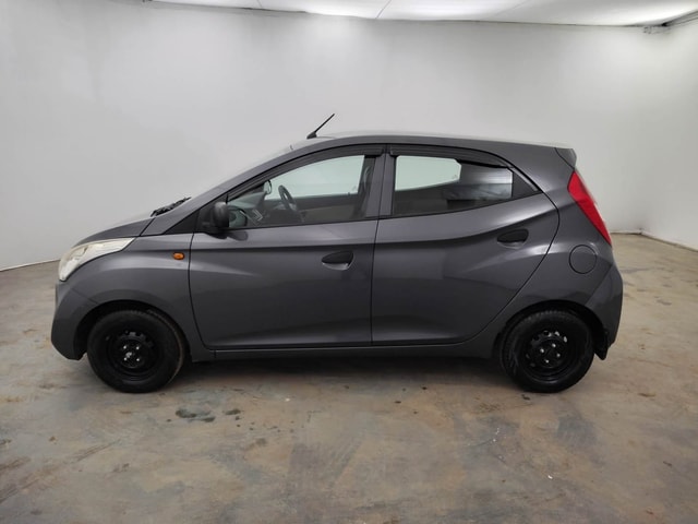 View Hyundai EON Image 2 Used Hyundai EON Image 2