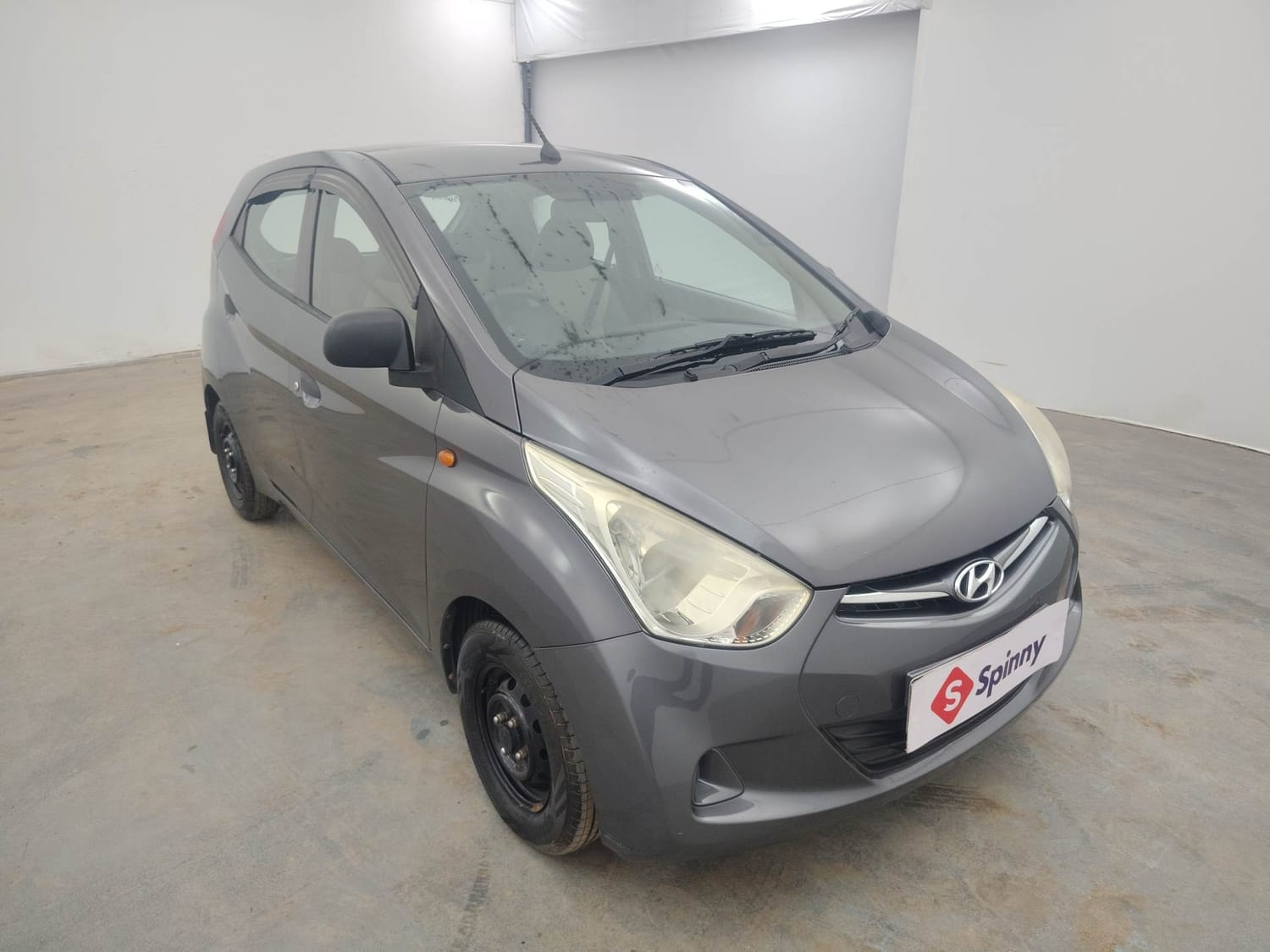 View 2017 Hyundai EON Era Plus Image 7 Used 2017 Hyundai EON Era Plus Image 7