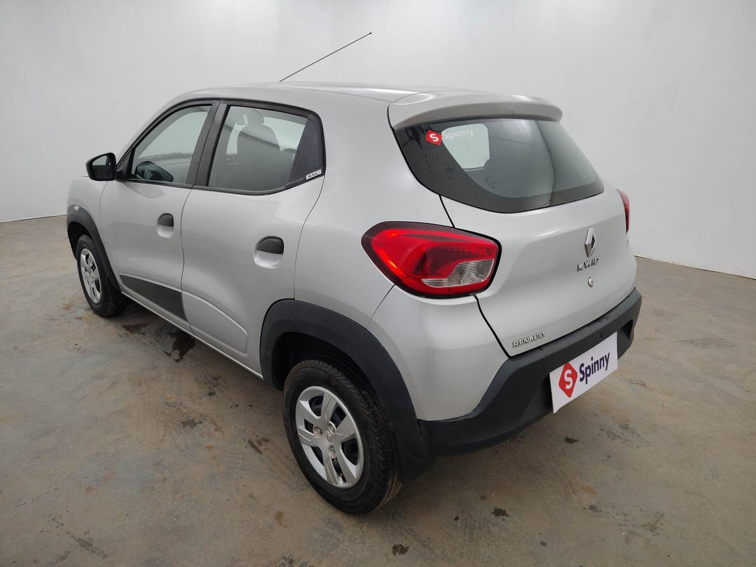 View 2017 Renault Kwid RXL Image 3 Used 2017 Renault Kwid RXL Image 3