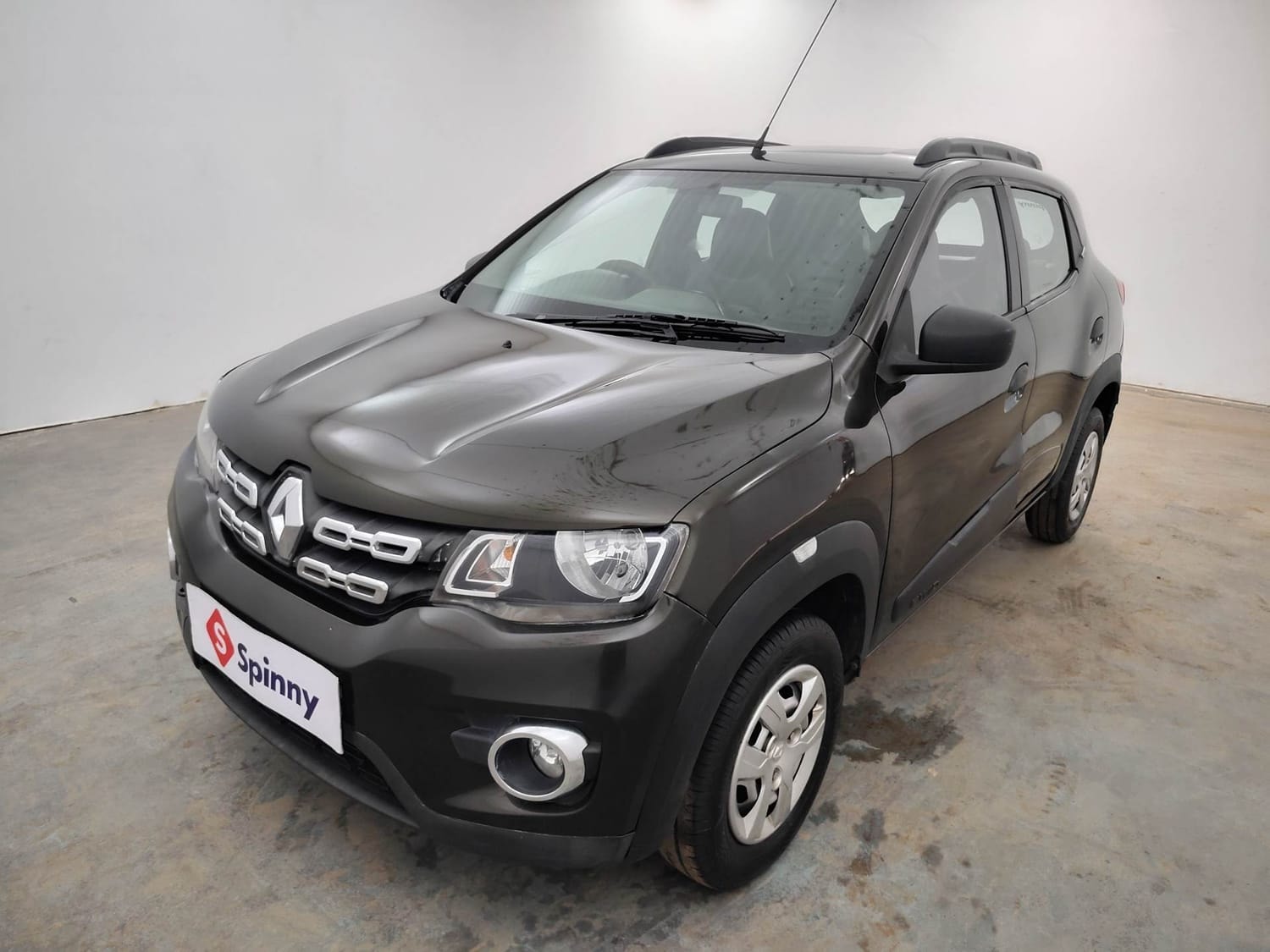 View 2016 Renault Kwid RXT 1.0 BS IV Image 1 Used 2016 Renault Kwid RXT 1.0 BS IV Image 1
