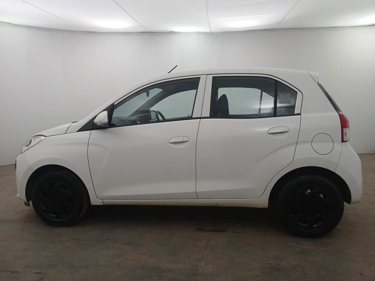 View 2018 Hyundai Santro DX Image 2 Used 2018 Hyundai Santro DX Image 2