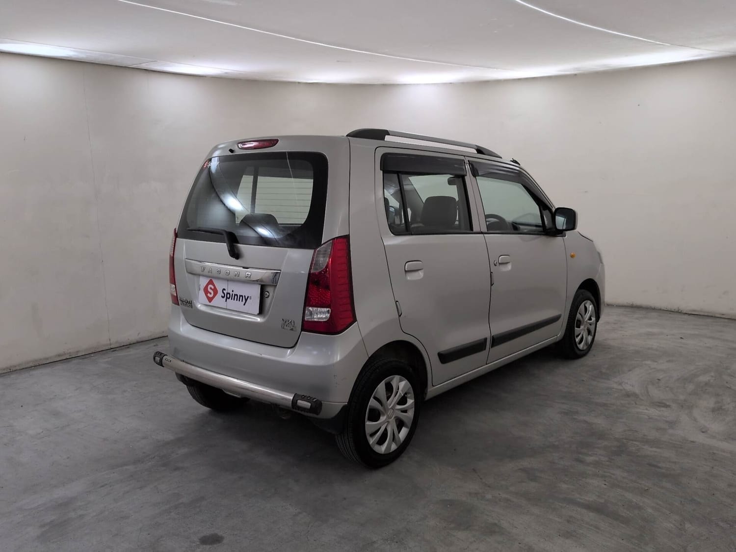 View 2018 Maruti Suzuki Wagon R VXI AMT Optional Image 5 Used 2018 Maruti Suzuki Wagon R VXI AMT Optional Image 5