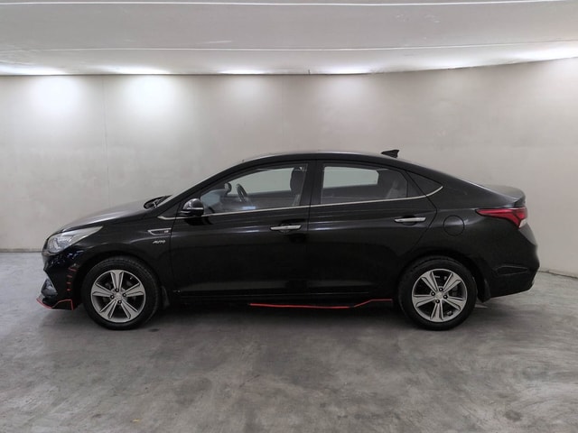 View Hyundai Verna Image 2 Used Hyundai Verna Image 2