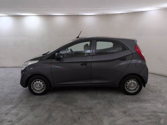 View Hyundai EON Image 2 Used Hyundai EON Image 2