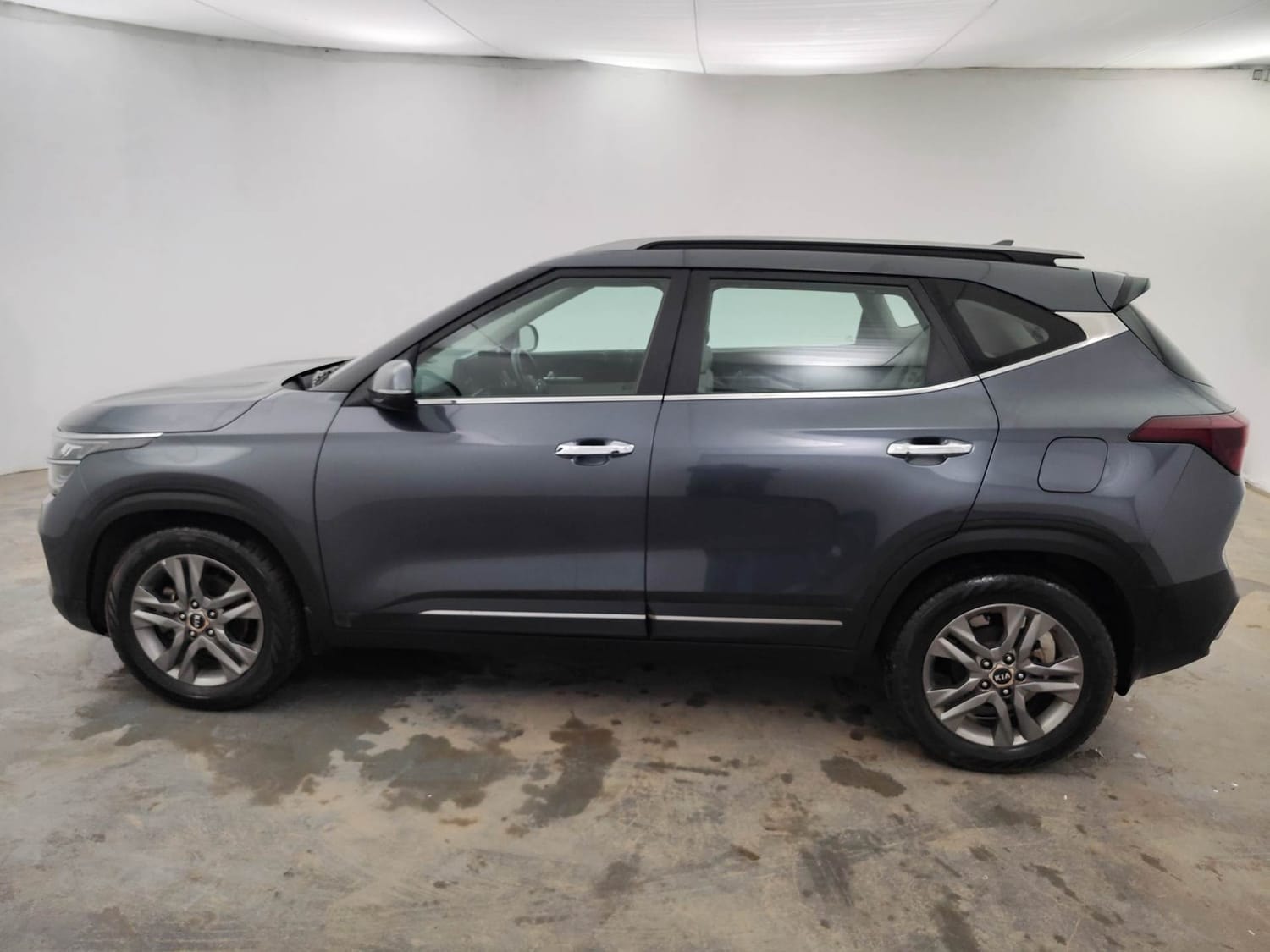 View 2021 Kia Seltos HTX Plus Diesel Image 2 Used 2021 Kia Seltos HTX Plus Diesel Image 2