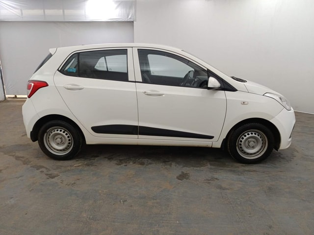 View Hyundai Grand i10 Image 6 Used Hyundai Grand i10 Image 6