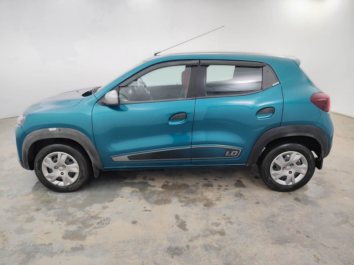 View 2020 Renault Kwid RXT 1.0 (O) BS IV Image 2 Used 2020 Renault Kwid RXT 1.0 (O) BS IV Image 2