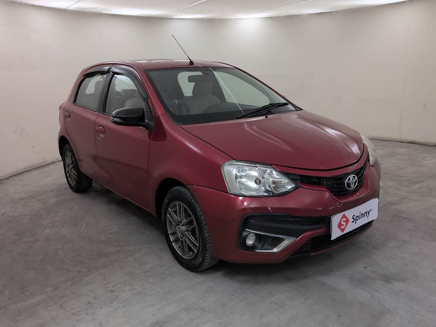 View 2017 Toyota Etios Liva VX Image 7 Used 2017 Toyota Etios Liva VX Image 7