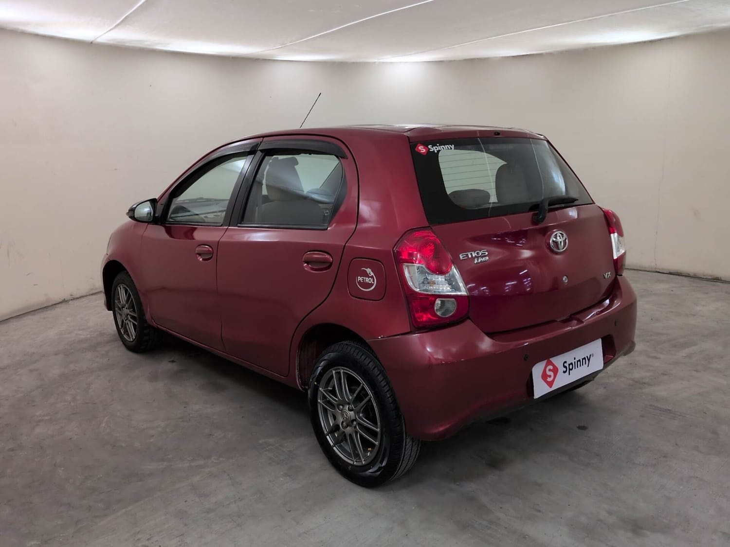 View 2017 Toyota Etios Liva VX Image 3 Used 2017 Toyota Etios Liva VX Image 3