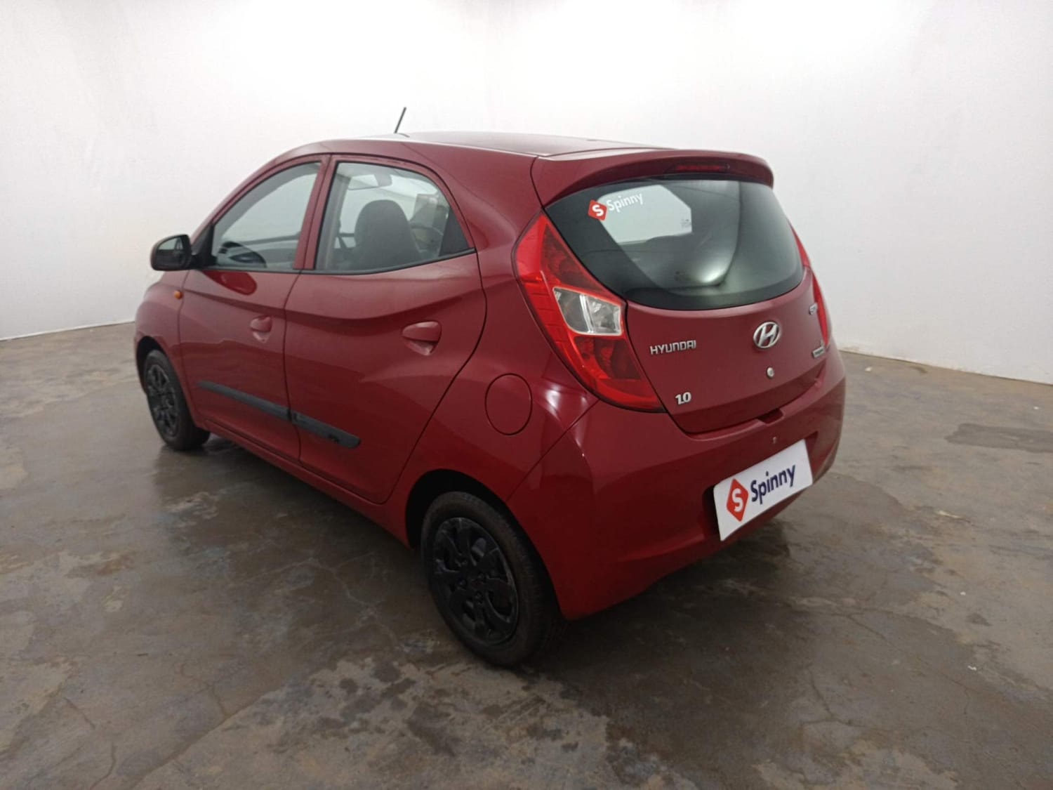 View 2015 Hyundai EON Magna Plus Image 3 Used 2015 Hyundai EON Magna Plus Image 3