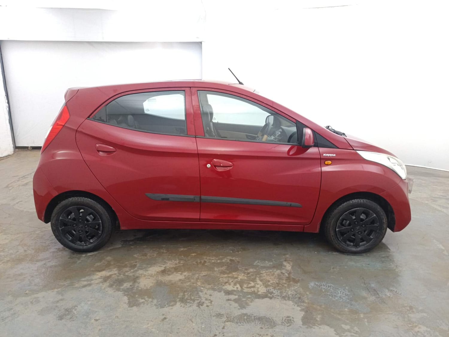 View 2015 Hyundai EON Magna Plus Image 6 Used 2015 Hyundai EON Magna Plus Image 6