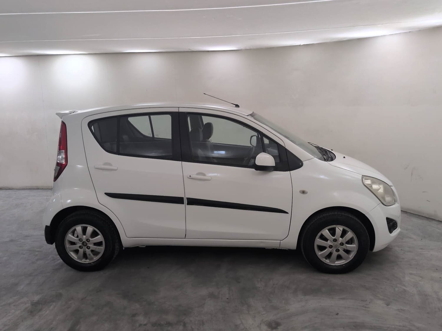 View 2014 Maruti Suzuki Ritz ZXI Image 6 Used 2014 Maruti Suzuki Ritz ZXI Image 6