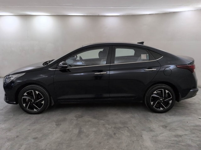View Hyundai Verna Image 2 Used Hyundai Verna Image 2