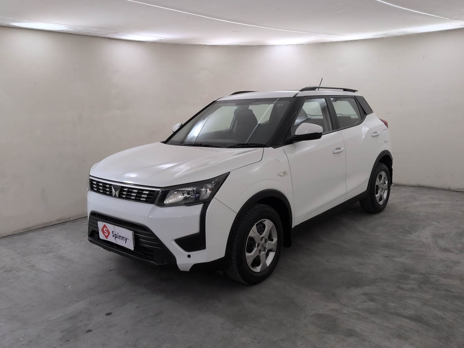 Used 2024 Mahindra XUV300 Used 2024 Mahindra XUV300