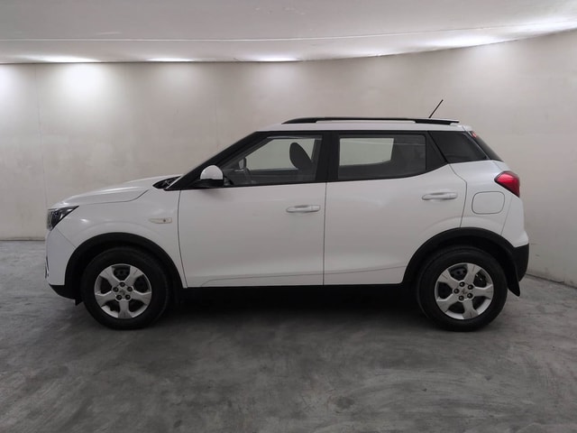 View Mahindra XUV300 Image 2 Used Mahindra XUV300 Image 2