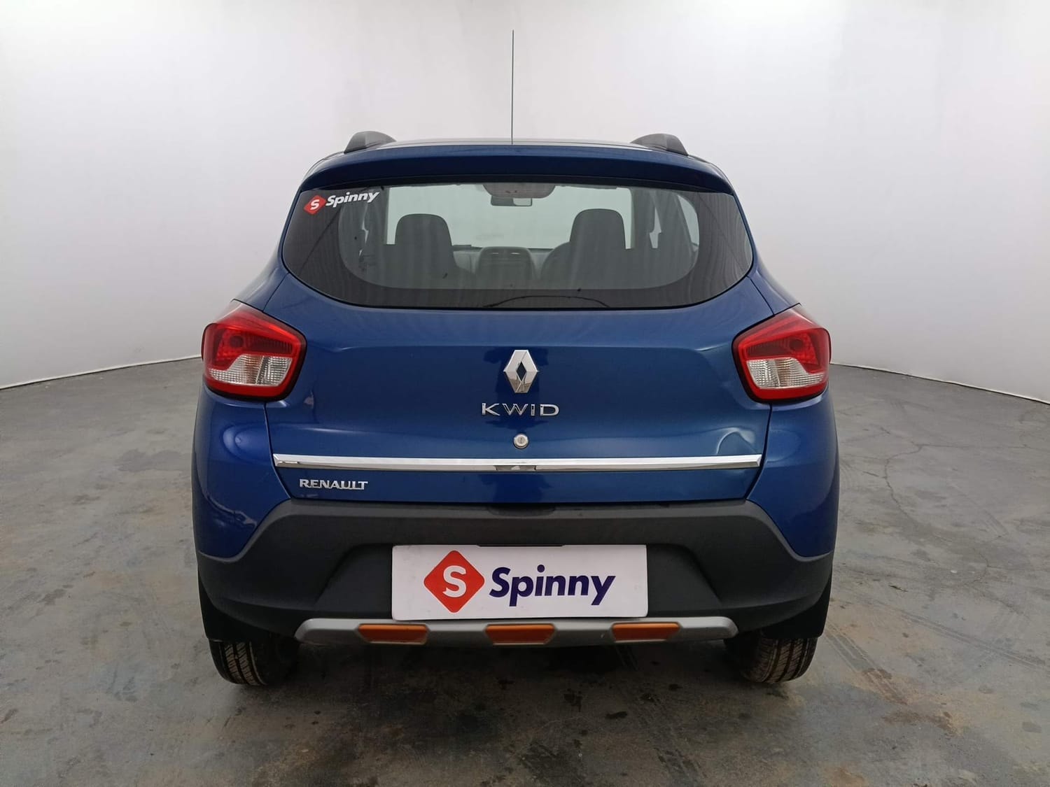 View 2017 Renault Kwid RXT 1.0 Driver Airbag Option Image 4 Used 2017 Renault Kwid RXT 1.0 Driver Airbag Option Image 4