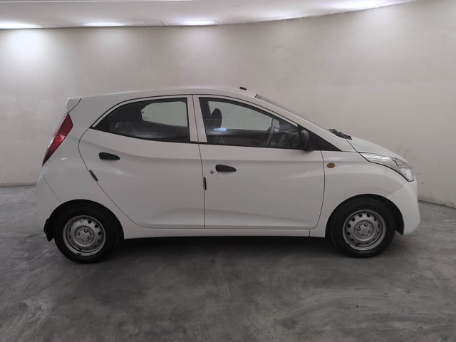 View Hyundai EON Image 6 Used Hyundai EON Image 6