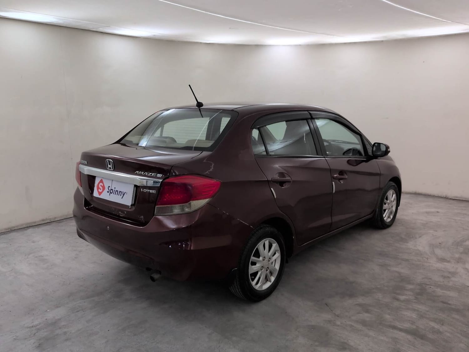 View 2013 Honda Amaze VX MT Diesel Image 5 Used 2013 Honda Amaze VX MT Diesel Image 5