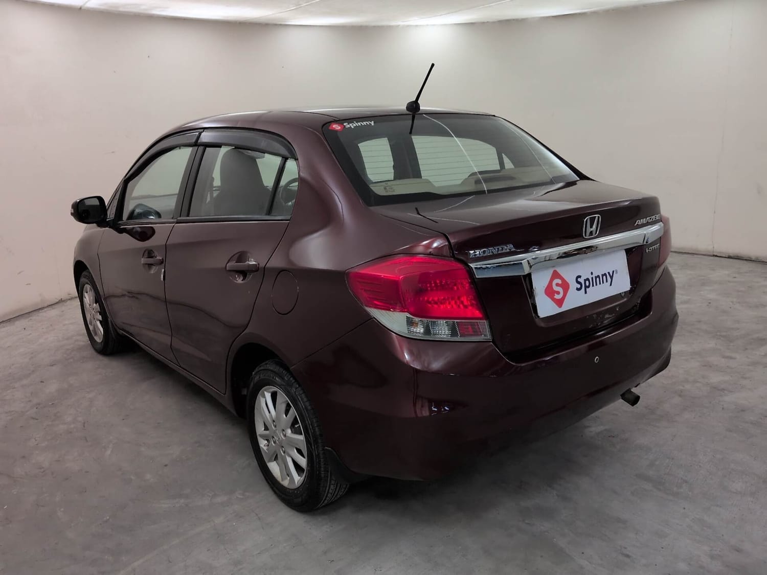 View 2013 Honda Amaze VX MT Diesel Image 3 Used 2013 Honda Amaze VX MT Diesel Image 3