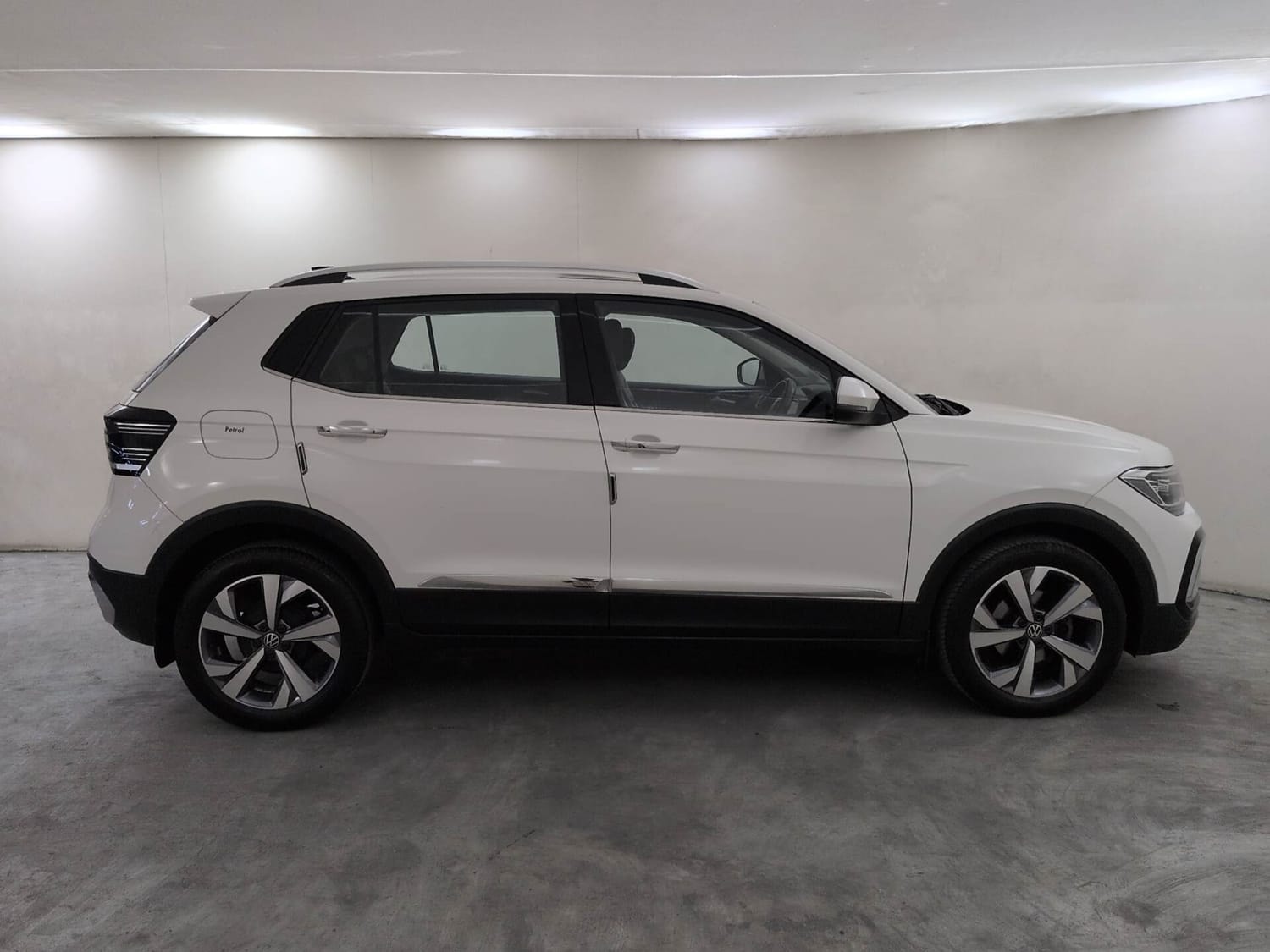 View 2022 Volkswagen Taigun 1.0 TSI Topline AT Image 6 Used 2022 Volkswagen Taigun 1.0 TSI Topline AT Image 6