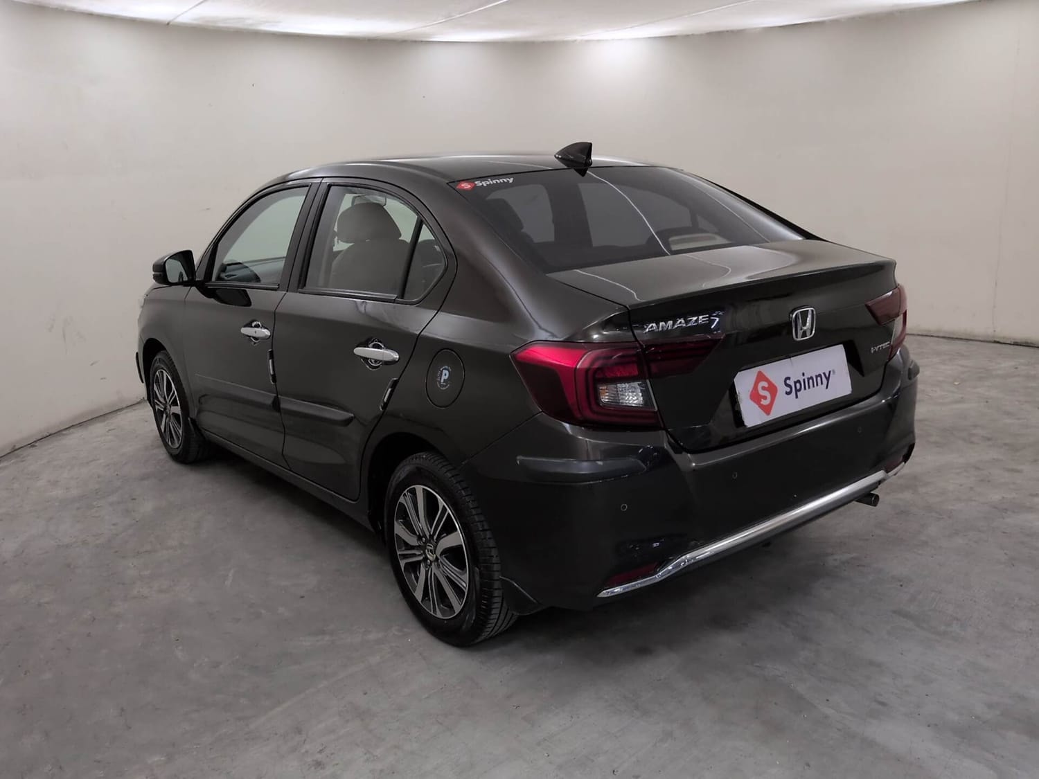 View 2022 Honda Amaze VX CVT Petrol BS IV Image 3 Used 2022 Honda Amaze VX CVT Petrol BS IV Image 3