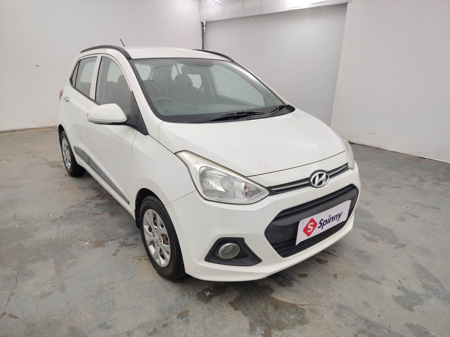 View 2013 Hyundai Grand i10 1.2 Sportz AT Petrol Image 7 Used 2013 Hyundai Grand i10 1.2 Sportz AT Petrol Image 7
